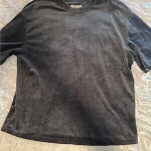 UGG Black Short Sleeve Tee with Premium Comfort